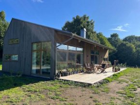 Bright, spacious home with sauna, gym and bikes